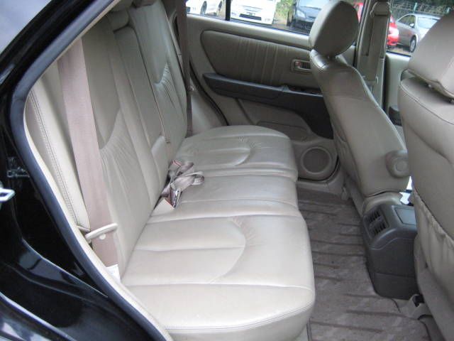 1999 Toyota Harrier