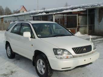 1999 Toyota Harrier