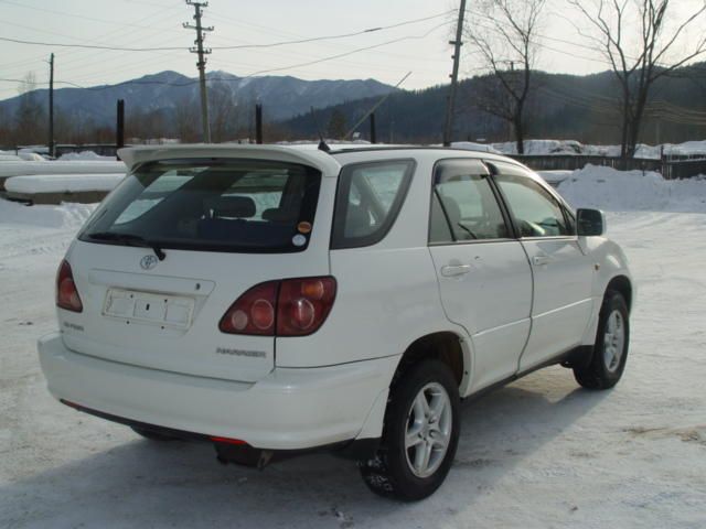 1999 Toyota Harrier