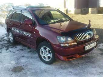 1999 Toyota Harrier