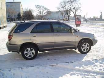 1999 Toyota Harrier