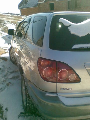 1999 Toyota Harrier