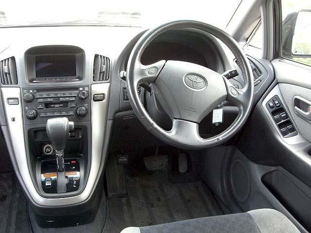1999 Toyota Harrier