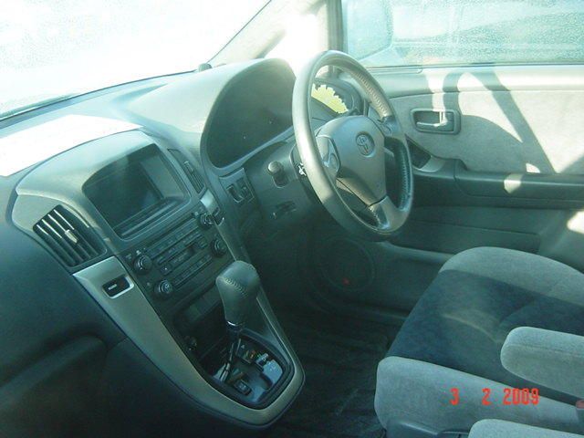 1999 Toyota Harrier