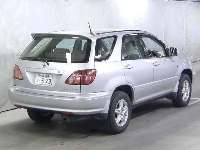 1999 Toyota Harrier