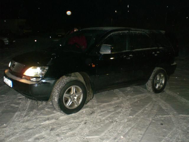 1999 Toyota Harrier