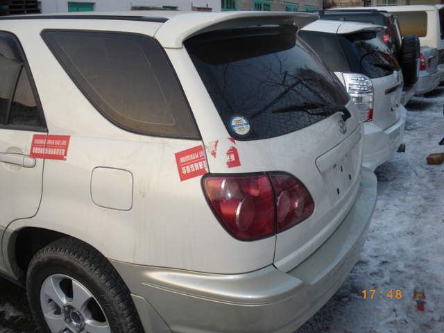 1999 Toyota Harrier