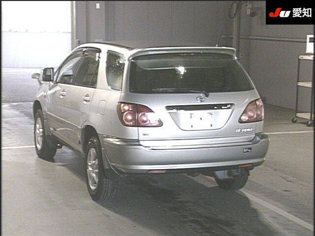 1999 Toyota Harrier