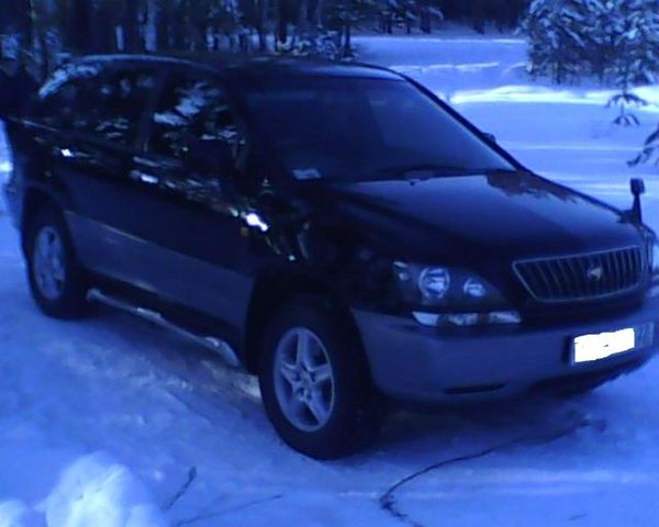 1999 Toyota Harrier