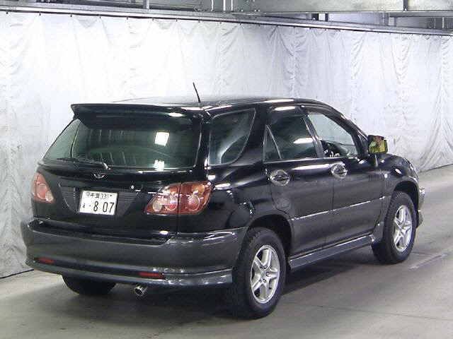 1999 Toyota Harrier