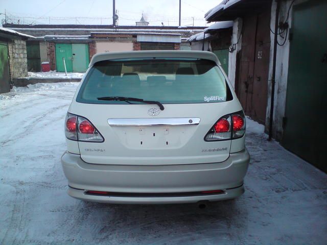 1999 Toyota Harrier
