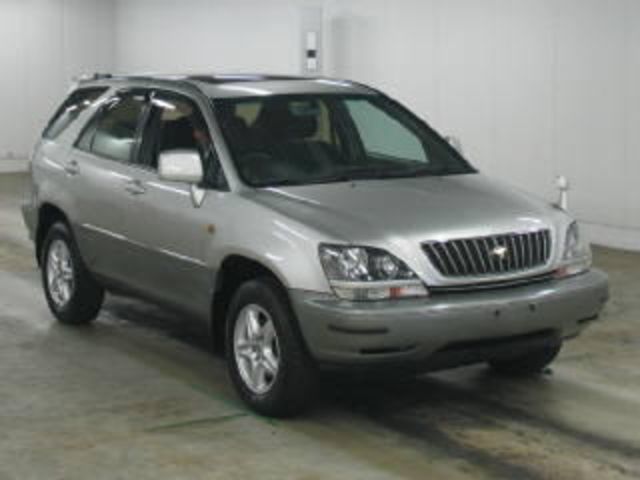 1999 Toyota Harrier