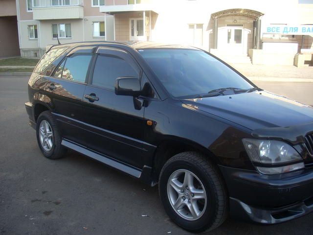 1999 Toyota Harrier