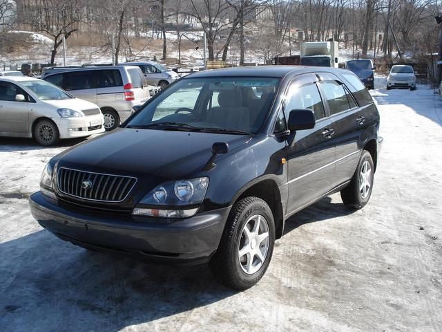 1999 Toyota Harrier