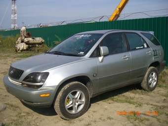 1999 Toyota Harrier