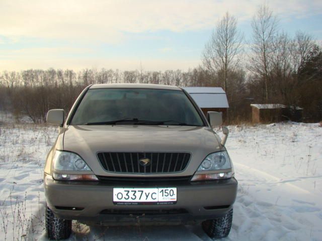 1999 Toyota Harrier