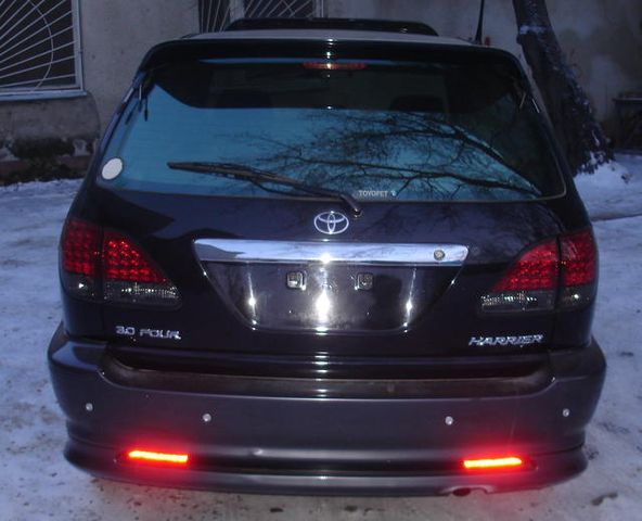 1999 Toyota Harrier