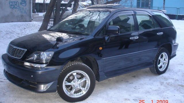 1999 Toyota Harrier