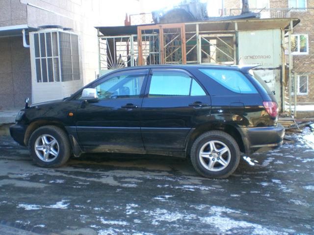 1999 Toyota Harrier