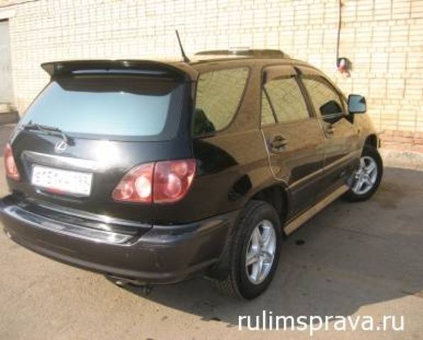 1999 Toyota Harrier