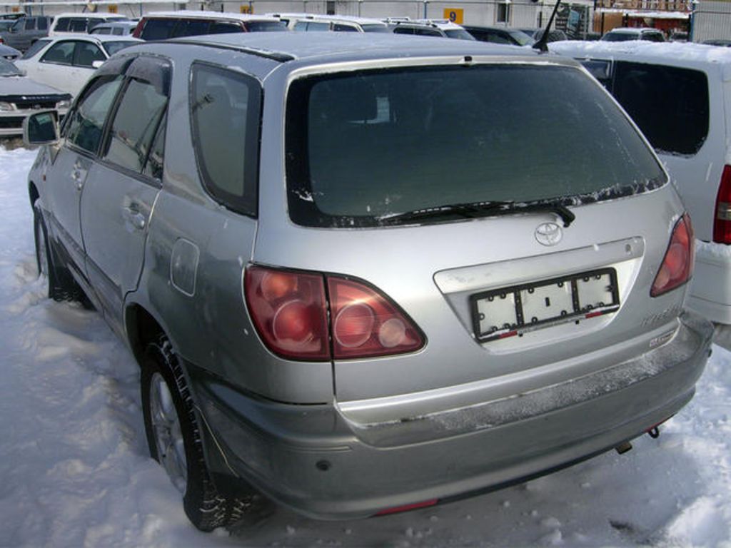 1999 Toyota Harrier