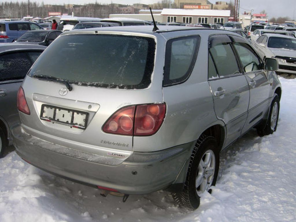 1999 Toyota Harrier