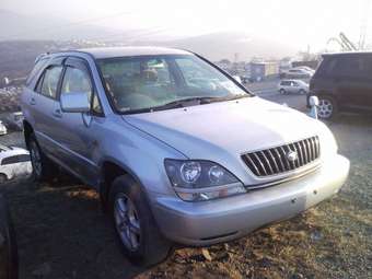 1999 Toyota Harrier