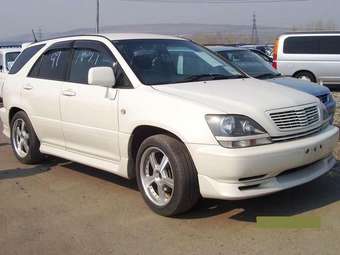 1999 Toyota Harrier