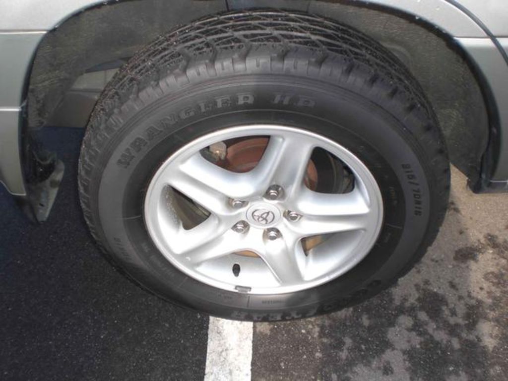 1999 Toyota Harrier