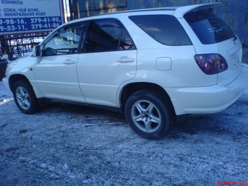 1999 Toyota Harrier