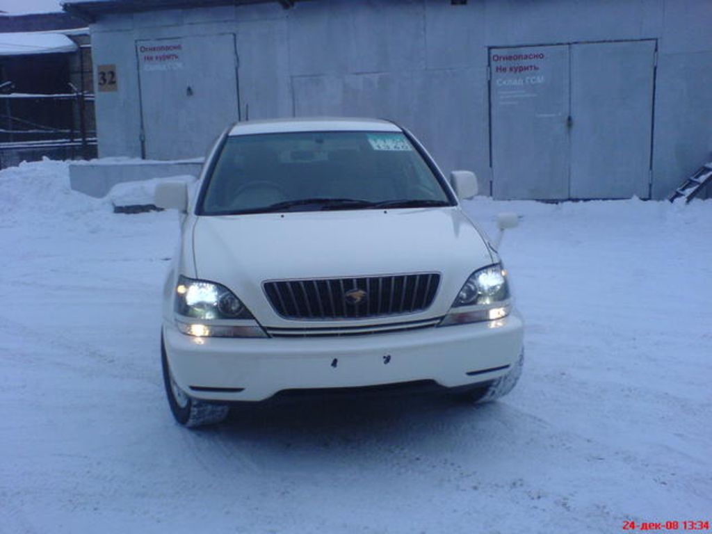 1999 Toyota Harrier