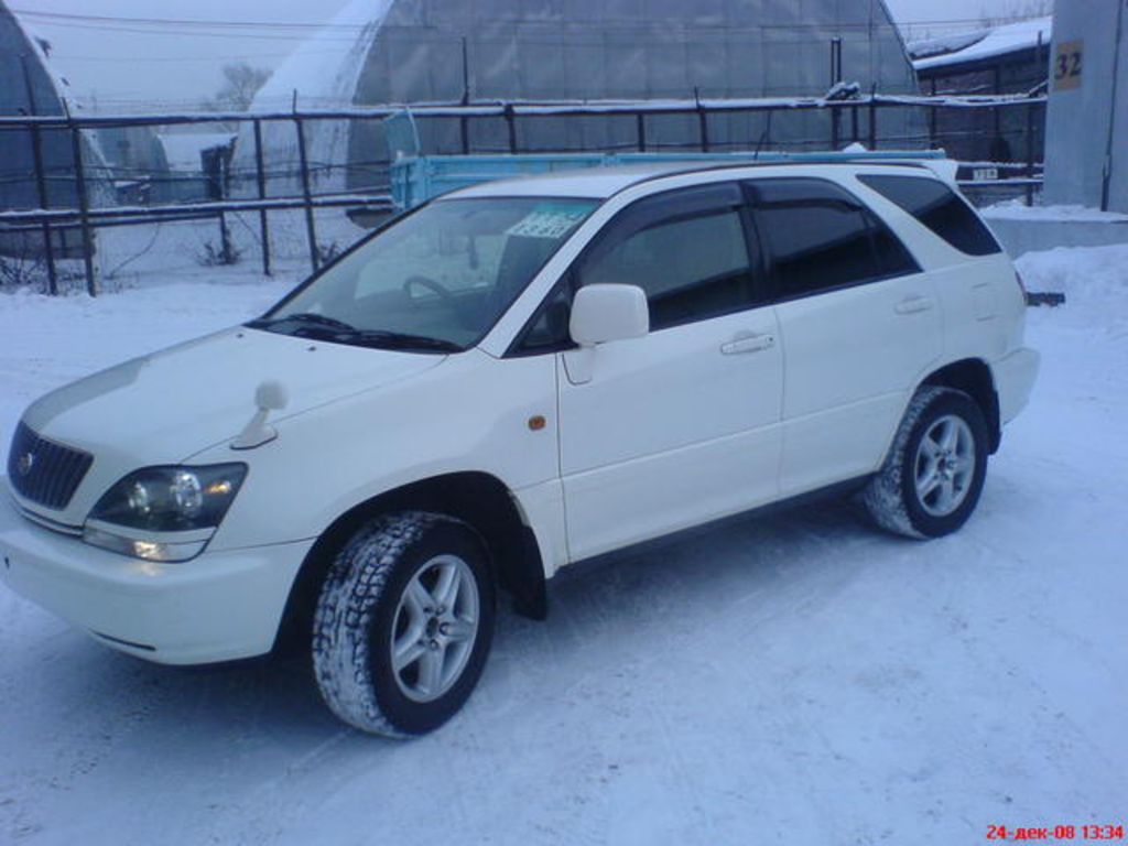 1999 Toyota Harrier