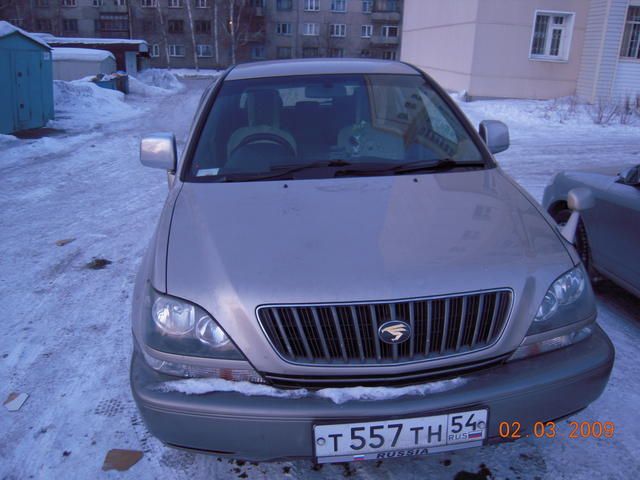 1999 Toyota Harrier