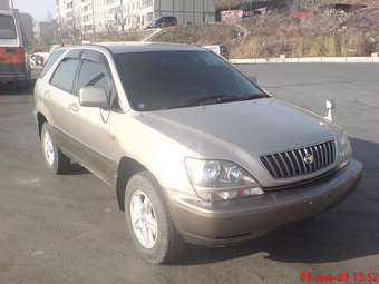 1999 Toyota Harrier