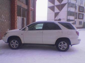 1999 Toyota Harrier