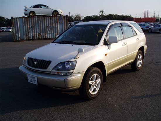 1999 Toyota Harrier Photos