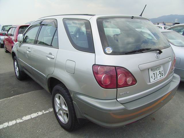 1999 Toyota Harrier Pictures