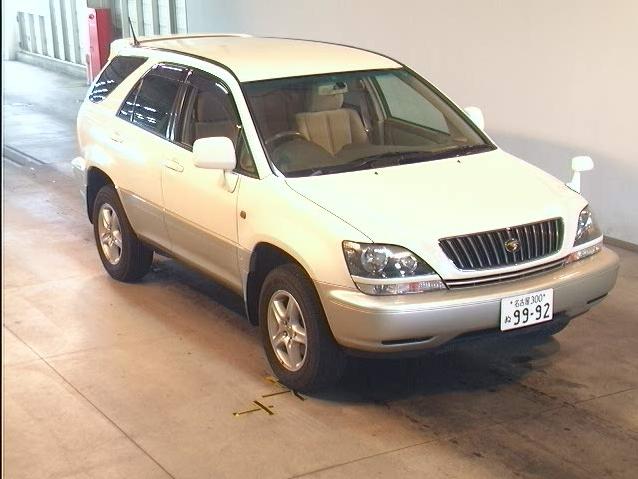 1999 Toyota Harrier Images