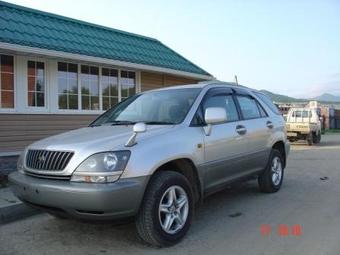 1999 Toyota Harrier Pics