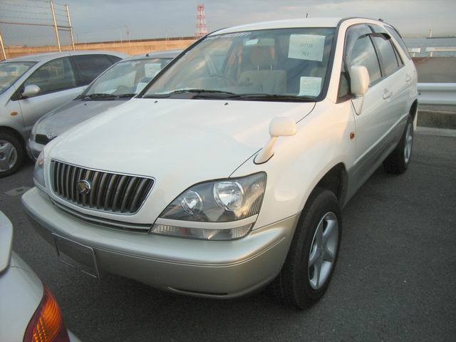 1999 Toyota Harrier Photos
