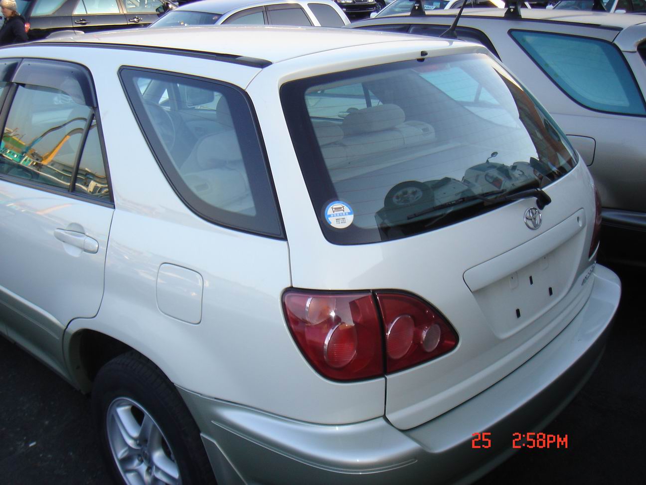 1999 Toyota Harrier Pictures
