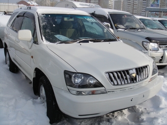 1999 Toyota Harrier