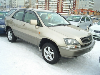 1999 Toyota Harrier