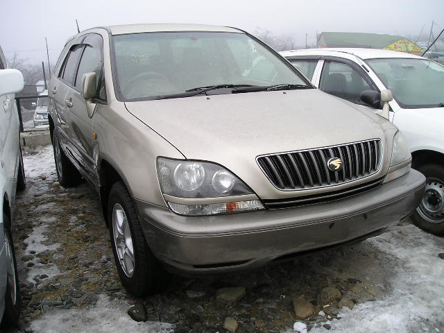 1999 Toyota Harrier Pics