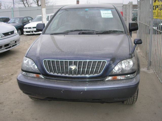 1999 Toyota Harrier Photos