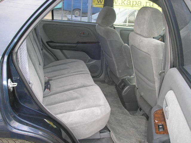 1999 Toyota Harrier Photos