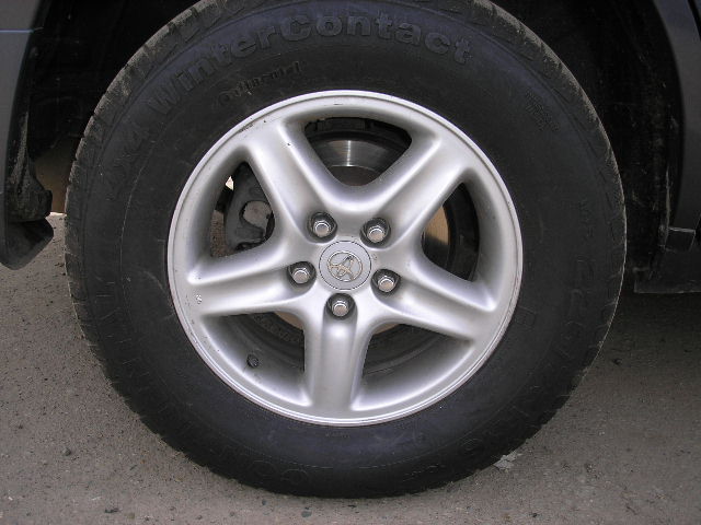 1999 Toyota Harrier Images