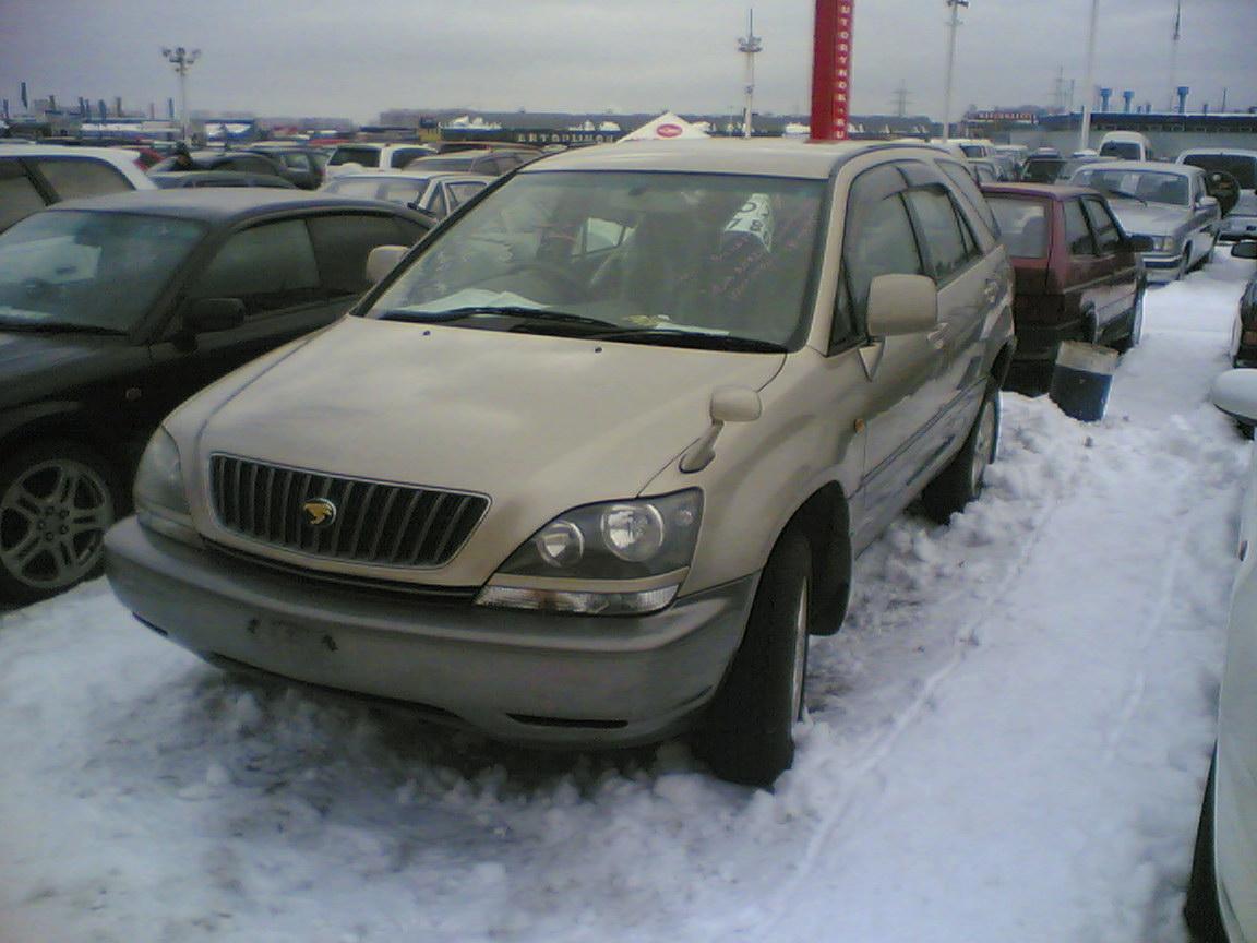 1999 Toyota Harrier