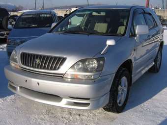 1999 Toyota Harrier Pics