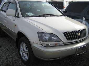 1999 Toyota Harrier Pictures